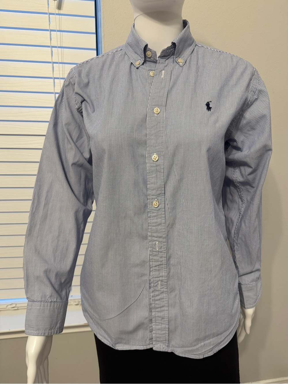 Ralph Lauren striped cotton shirt with a relaxed fit and signature logo. Based - Picture 10 of 16